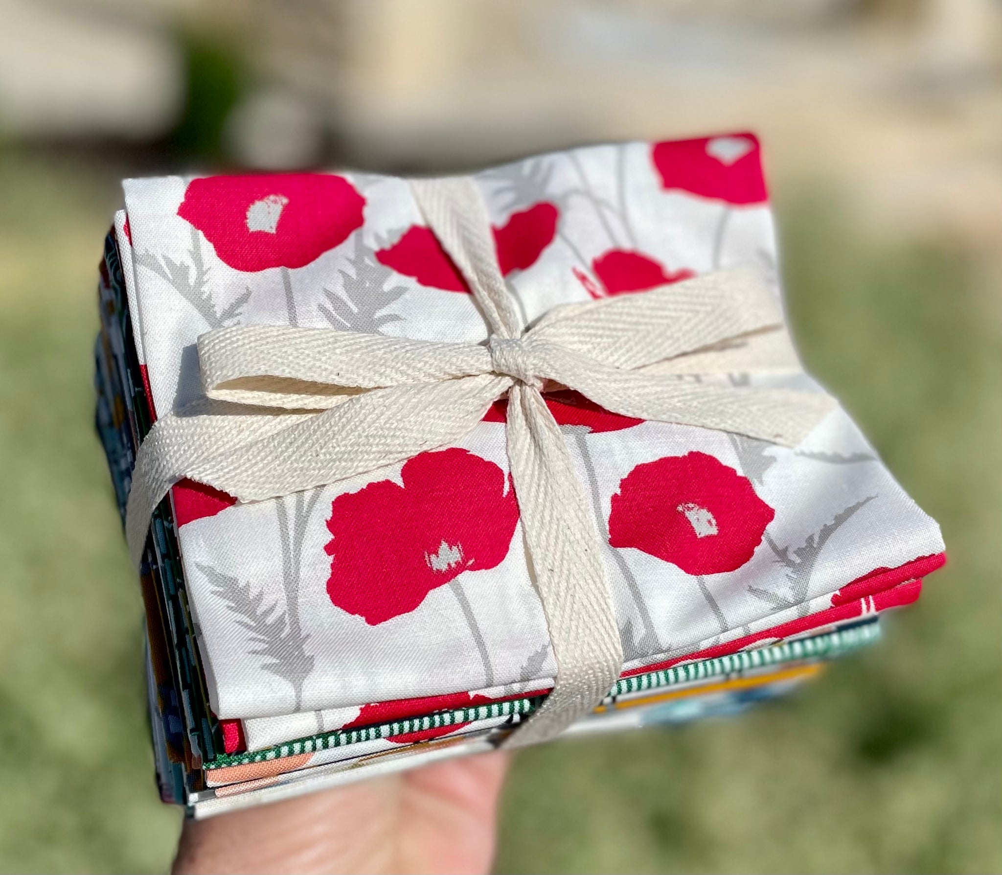 Poppy Pop Fat Quarter Bundle – Coneflower Quilt Co